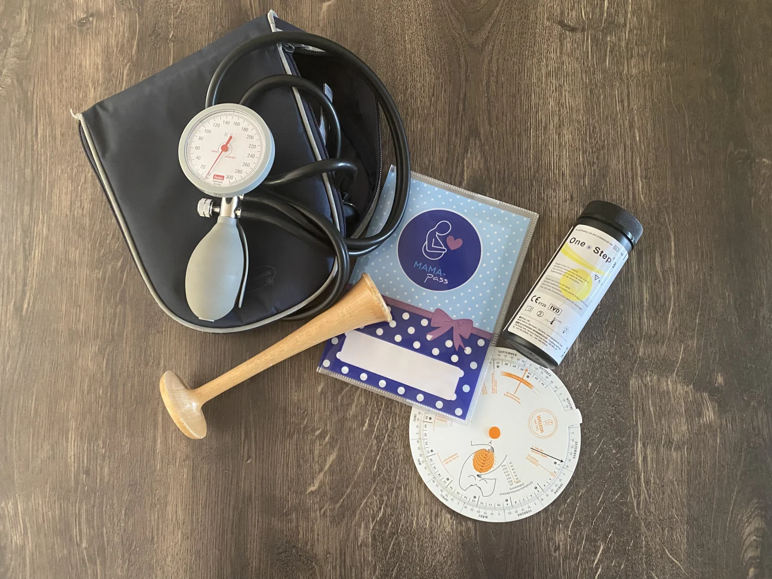 Medizinisches Zubehör von Hebamme